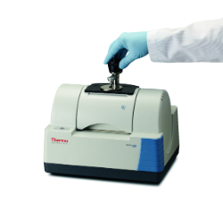 ATR iD7 para el espectrofotómetro FT-IR Nicolet™ iS5